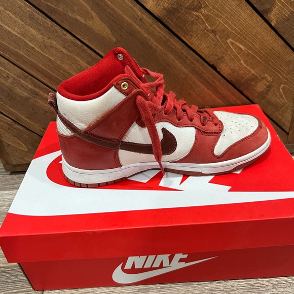 Nike Dunk High LXX Cinnabar Red White - Picture 10 of 12